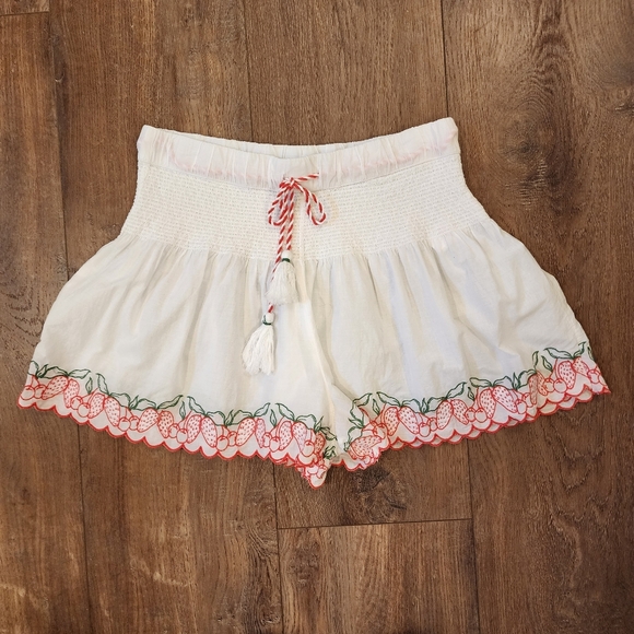 Joie Pants - Joie Smocked Shorts Cotton Embroidered Strawberries Cherries Drawstring size Med